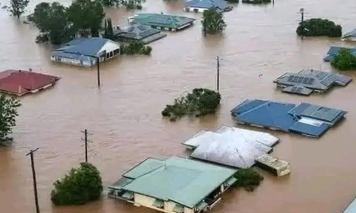 यहां बाढ़ ने मचाई भारी तबाही, 60 लाख लोग प्रभावित, सेना बुलाई गई