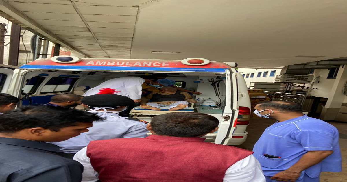 सीएम भूपेश बघेल के पिता की तबियत बिगड़ी, विशेष विमान से लाए गए रायपुर