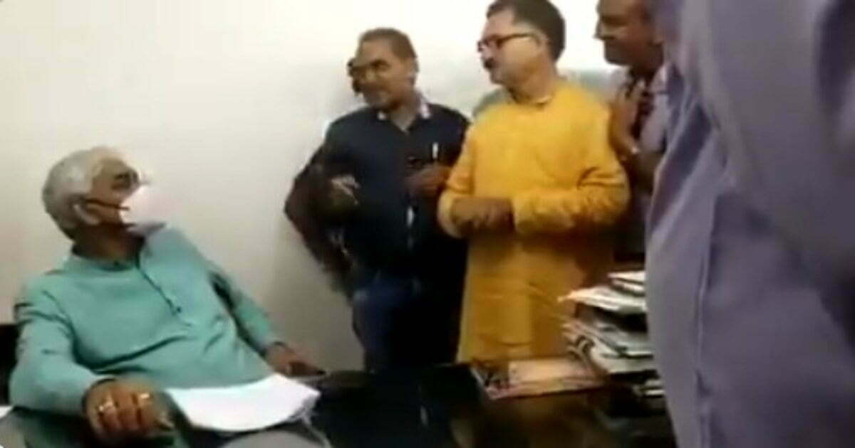 VIDEO : सरकार को लेकर सिंहदेव ऐसा कुछ बोल गए कि मच गया बवाल, बीजेपी ने कहा- मंत्री ने खोल दी सरकार की पोल