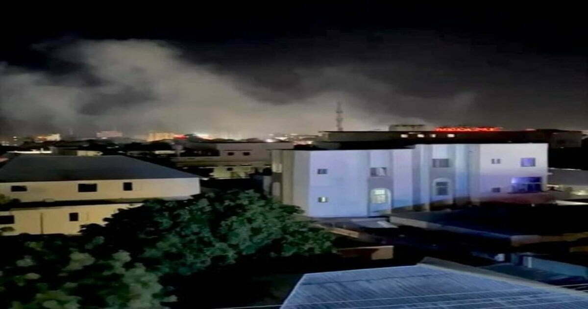सोमालिया में मुंबई जैसा आतंकी हमला, 15 की मौत, आतंकियों का होटल पर कब्जा