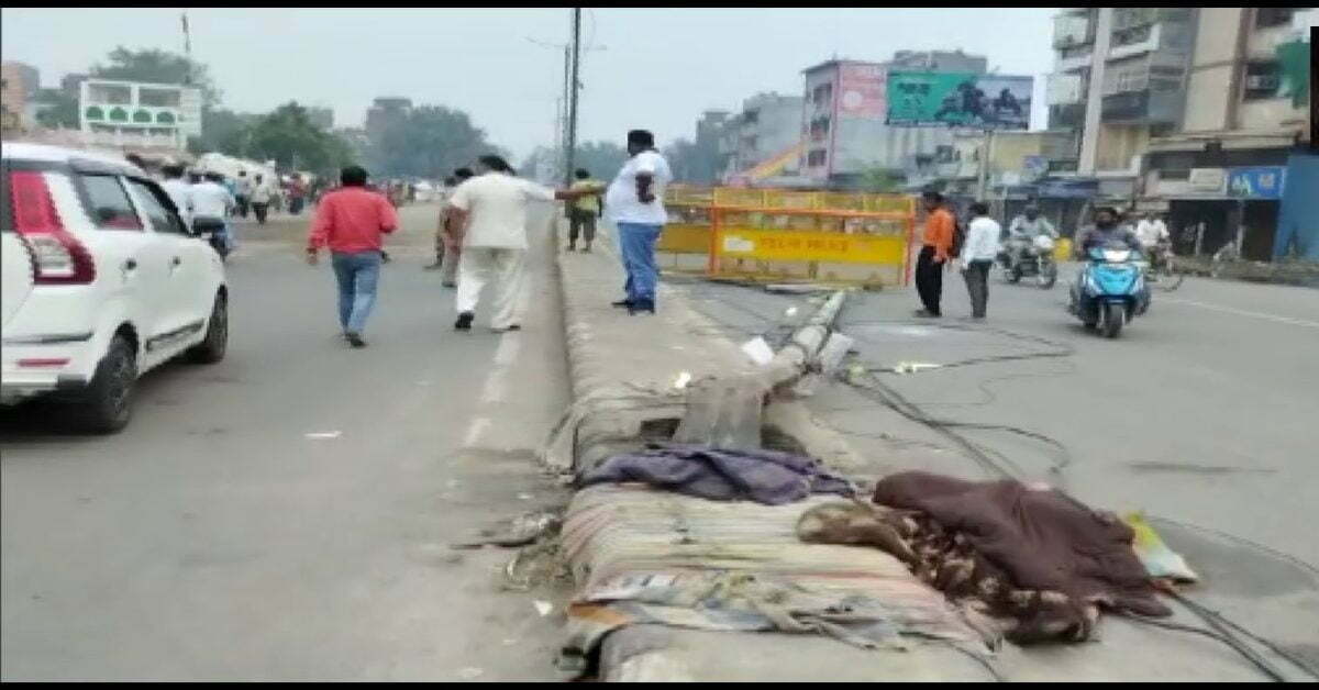 राजधानी में बड़ा सड़क हादसा: डिवाइडर पर सो रहे लोगों को ट्रक ने कुचला, 4 की दर्दनाक मौत