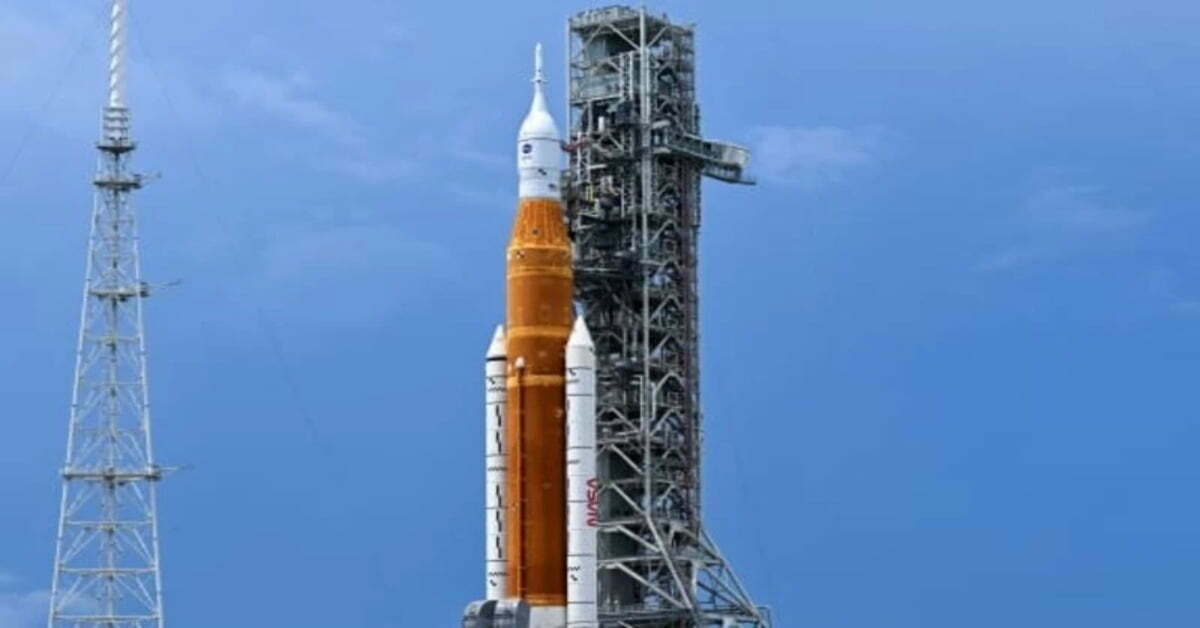 नासा के मून मिशन की लॉन्चिंग फिर टली, उड़ान भरने के पहले आई तकनीकी खराबी