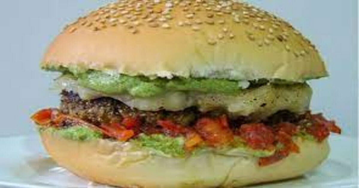 आरोपी पूर्व पति के ऊपर दर्ज FIR कैंसिल करने के लिए कोर्ट ने रखी बर्गर खिलाने की शर्त, जज ने कहा- समय बर्बाद हुआ
