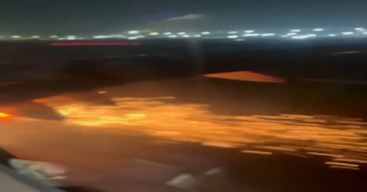इंडिगो फ्लाइट के इंजन में टेकऑफ के दौरान अचानक लगी आग, यात्रियों में मची अफरा-तफरी