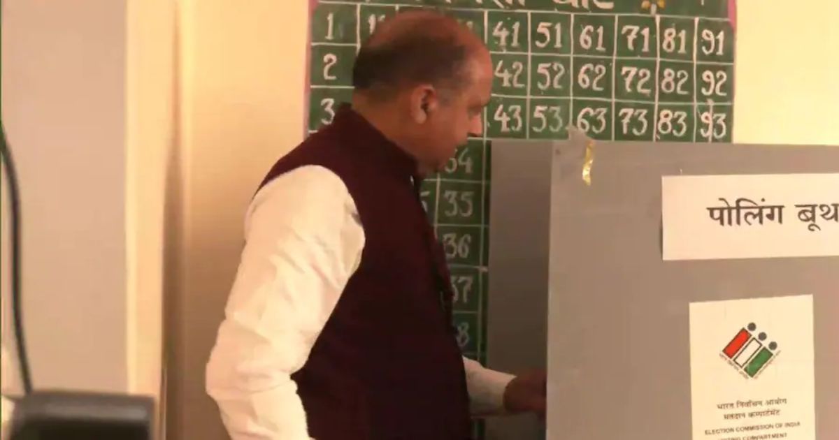 हिमाचल प्रदेश में मतदान शुरु, सीएम जयराम ठाकुर ने डाले वोट