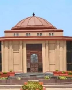 आरक्षण पर बड़ी खबर: हाईकोर्ट का अहम फैसला, पुराने आरक्षण के आधार पर ही दें दाखिला, तकनीकी शिक्षा विभाग को निर्देश इस तारीख तक पूरी करें काउंसलिंग