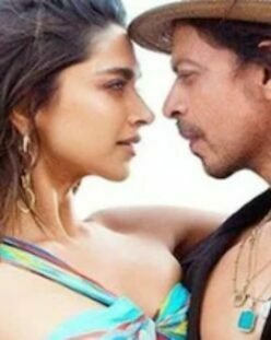 Pathan Controversy: मुश्किल में बॉलीवुड के 'पठान', अब उलेमा बोर्ड भी उतरा विरोध पर, कहा- इस्लाम का मजाक नहीं उड़ाने देंगे