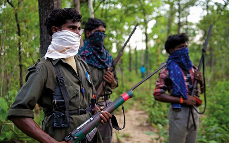 जंगल में सुरक्षा बलों की नक्सलियों से मुठभेड़ ,तेलंगाना ग्रेहाउंड का ज्वाइंट नक्सल ऑपरेशन, मारे गए 3 बड़े नक्सली
