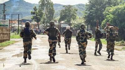 चार उग्रवादी चढ़े पुलिस के हत्थे! 15 जिंदा कारतूस- 9mm पिस्तौल बरामद