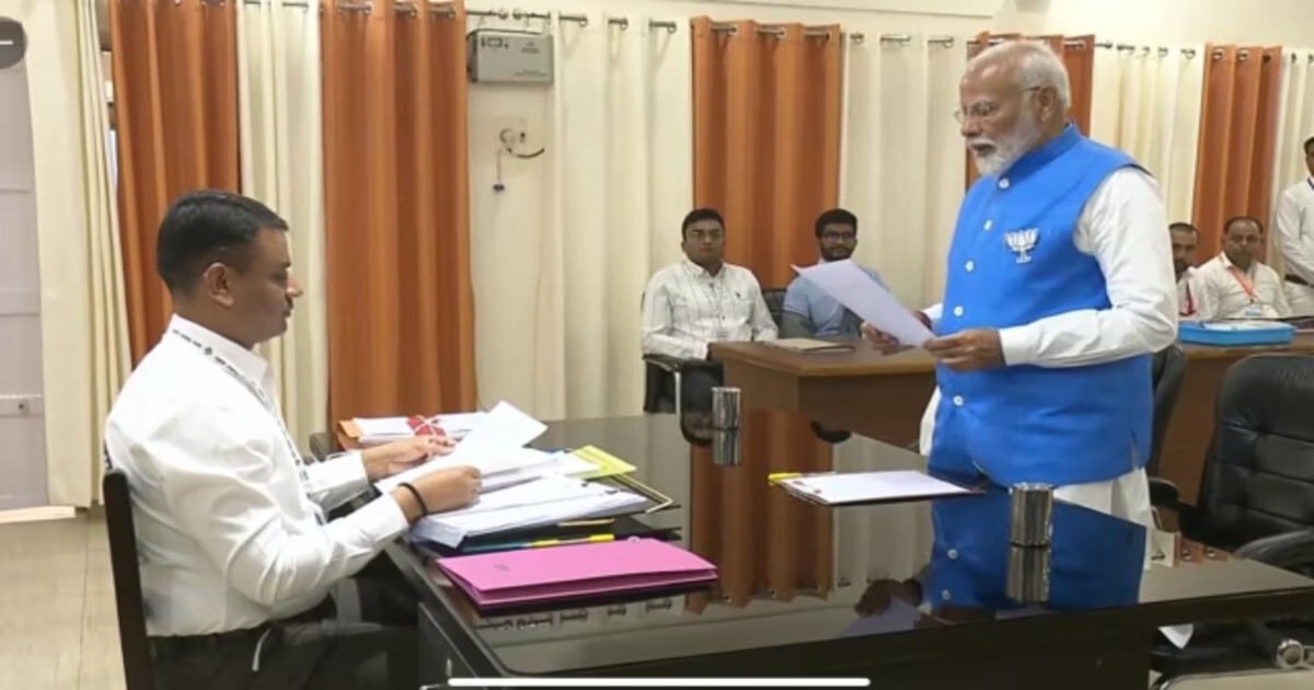 PM मोदी ने वाराणसी से नामांकन किया दाखिल, प्रस्तावक बना ये खास शख्स