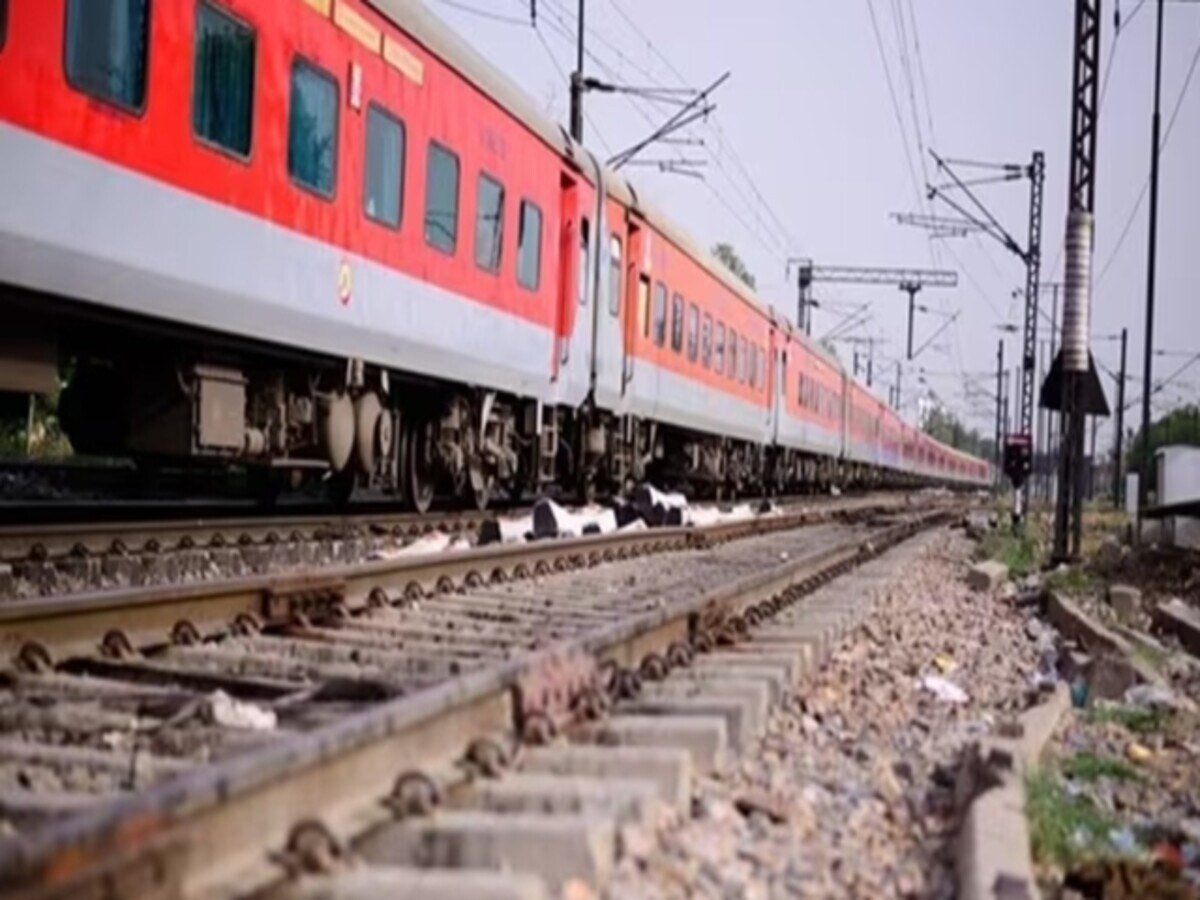 2 साल के मासूम की ट्रेन से कटकर मौत; खंडवा में धड़ और महाराष्ट्र में मिला सिर
