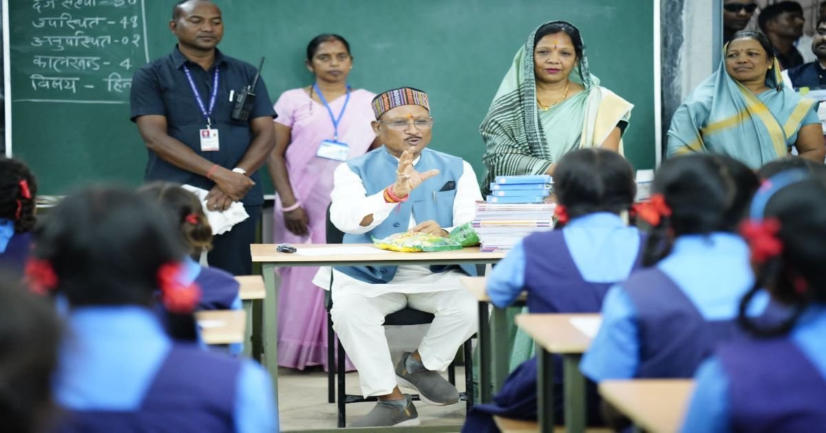 बच्चों को स्कूली शिक्षा के साथ-साथ मिलेगी व्यावसायिक शिक्षा भी, CM की घोषणा