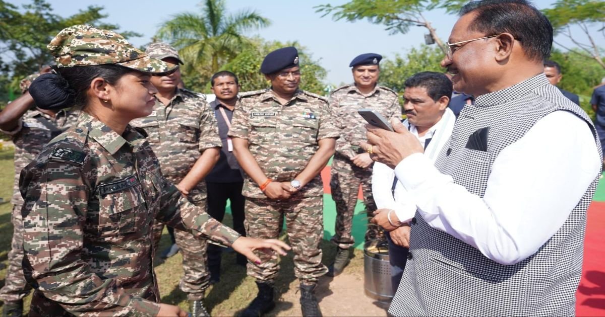 CM ने महिला जवान की मां को किया फोन, कर दी ये खास डिमांड.. जानें