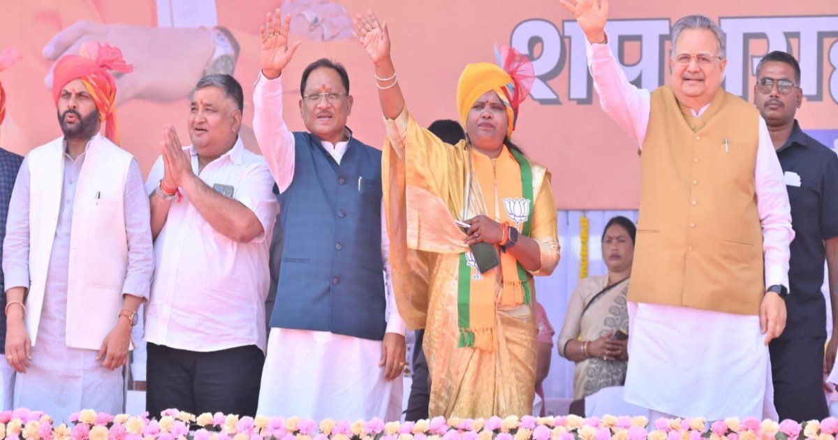 CM साय और विधानसभा अध्यक्ष डॉ रमन की उपस्थिति में महापौर और पार्षदों का शपथ ग्रहण