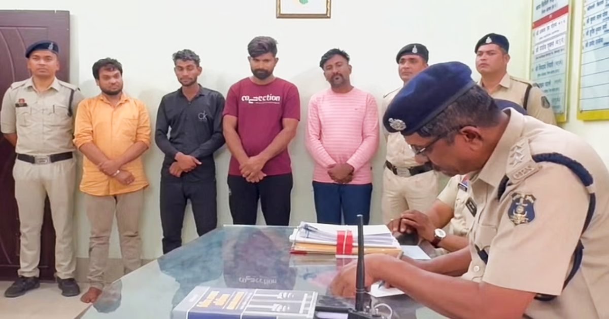 नग्न कर पीटा, करंट लगाए, नाखून उखाड़ा और प्राइवेट पार्ट पर.. सैलरी का एडवांस मांगने पर छत्तीसगढ़ में राजस्थान के युवकों से बर्बरता, नाबालिग सहित 5 गिरफ्तार