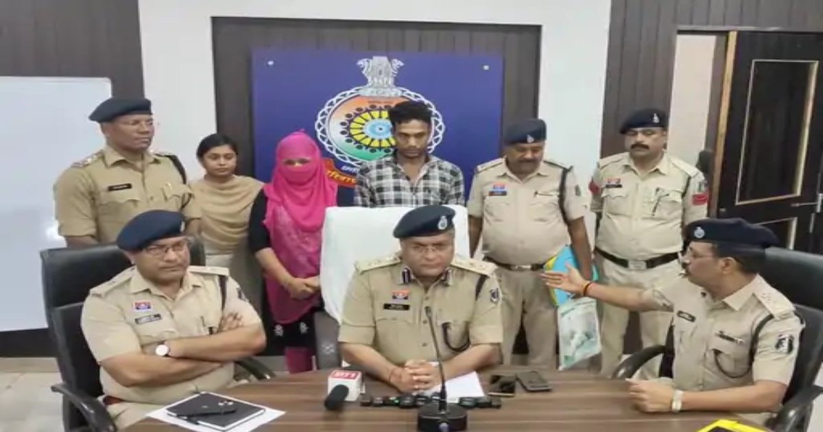 भिलाई से बांग्लादेशी घुसपैठिये गिरफ्तार, ज्योति बनकर रह रही शाहिदा और पति पकड़े गए, फर्जी आधार-पैन कार्ड बरामद