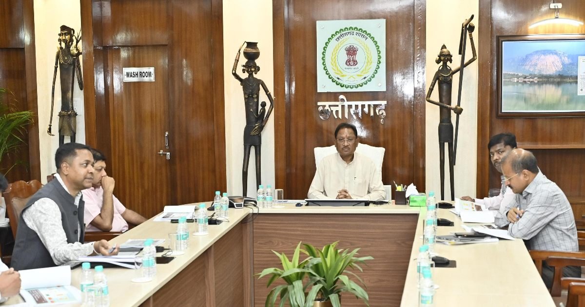 मुख्यमंत्री ने जल संसाधन विभाग के कामकाज की समीक्षा की, कहा- किसानों को मिले सिंचाई परियोजनाओं का लाभ