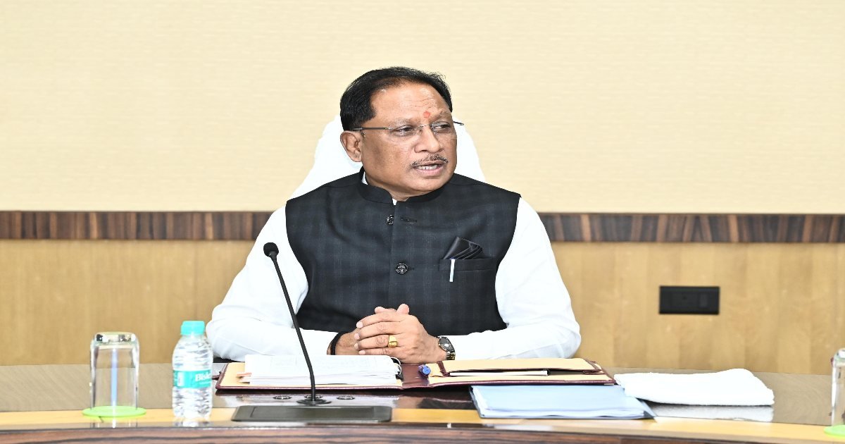 छत्तीसगढ़ में 22 अफसर एक साथ सस्पेंड, साय सरकार की भ्रष्टाचार पर कड़ी कार्रवाई, CM ने कहा- हमारा उद्देश्य जनता को पारदर्शी, जवाबदेह और ईमानदार प्रशासन देना