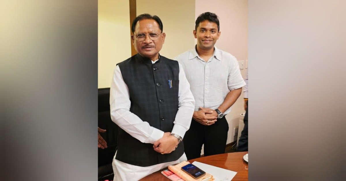 बस्तर के होनहार अविनाश तिवारी से टोक्यो में मिले मुख्यमंत्री साय, छत्तीसगढ़ में उद्योग स्थापना को लेकर हुई सकारात्मक चर्चा