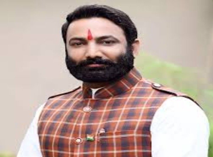 Breaking: वीरेंद्र तोमर ग्वालियर से गिरफ्तार, रायपुर पुलिस की बड़ी कार्रवाई