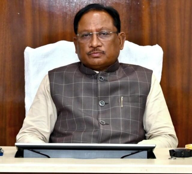 गुणवत्तापूर्ण कार्य करते हुए सिंचाई परियोजनाओं के कार्य में लाएँ गति – मुख्यमंत्री विष्णु देव साय