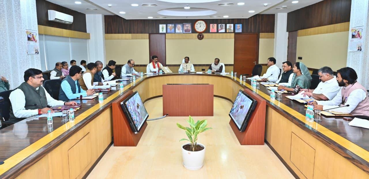 ब्रेकिंग : साय कैबिनेट की बैठक संपन्न, पढ़िए लिए गए सभी 9 बड़े फैसले