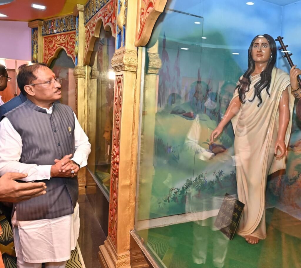 महापुरुषों के जीवन और विचारों से प्रेरणा लेकर आगे बढ़ेगी नई पीढ़ी-