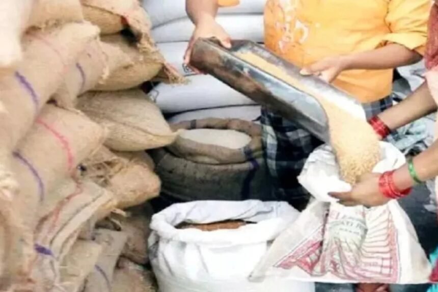 CG : छत्तीसगढ़ में राशन कार्ड धारकों को खुशखबरी, अप्रैल में एक साथ मिलेगा 3 महीने का चावल
