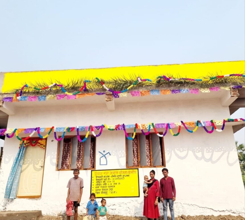 CG News : बीजापुर में विकास की नई दस्तक: नियद नेल्लानार, मनरेगा और प्रधानमंत्री आवास से बदल रही 224 गांवों की तस्वीर