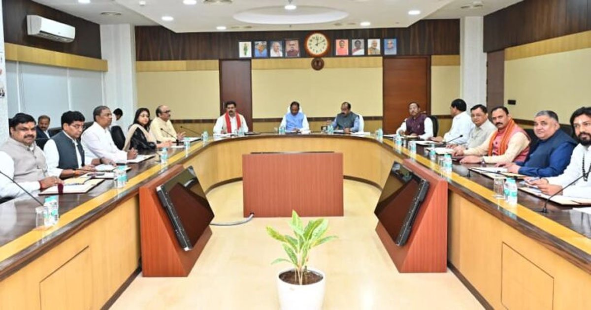 ब्रेकिंग: साय कैबिनेट ने लिये कई अहम फैसले,पढ़िए मंत्रिपरिषद की बैठक के महत्वपूर्ण निर्णय