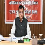 मदिरा के अवैध परिवहन एवं बिक्री पर रोक लगाए : आबकारी मंत्री देवांगन