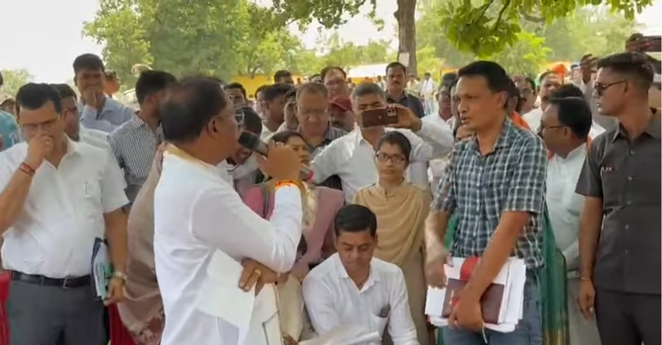 CM का ऐसा तेवर देख कांपने लगे अफसर, फिल्म ‘नायक’ तरह On the spot कार्रवाई, अफसर सस्पेंड