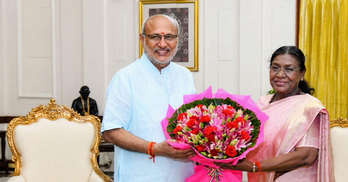 राष्ट्रपति द्रौपदी मुर्मु को जन्मदिन पर देशभर से शुभकामनाएं, उपराष्ट्रपति बोले- जनसेवा को समर्पित है उनका जीवन
