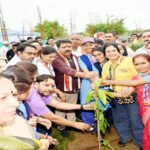 जन्मदिन पर डिप्टी सीएम शर्मा ने लगाया हरियाली का संकल्प, मेडिकल कॉलेज परिसर में हुआ बड़ा वृक्षारोपण अभियान