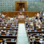 संसद मानसून सत्र का दूसरा दिन भी हंगामेदार, नीट पेपर लीक और छात्रों पर कार्रवाई को लेकर विपक्ष का प्रदर्शन