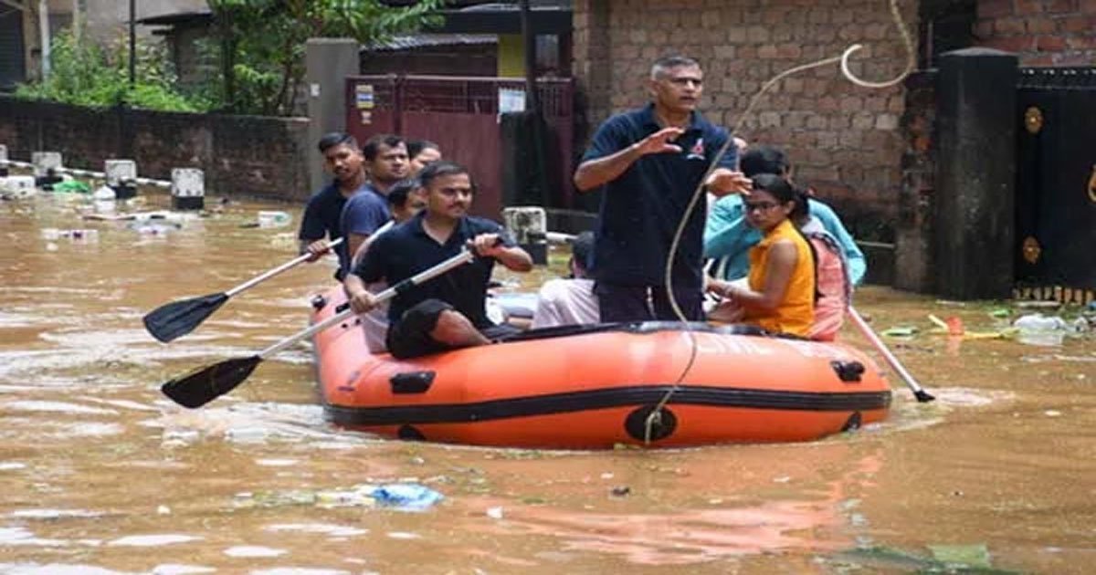 असम में बाढ़ का कहर जारी: 13 जिलों में डेढ़ लाख से ज्यादा लोग प्रभावित, मौतों का आंकड़ा 98 पहुंचा