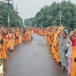 पंडित प्रदीप मिश्रा की कथा से पहले चेन स्नैचिंग, कलश यात्रा में आरोपियों ने महिलाओं को बनाया निशाना, सुरक्षा व्यवस्था पर उठे सवाल