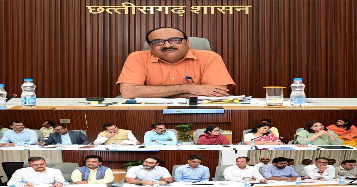 मुख्य सचिव ने विभागों में रिक्त पदों और भर्तियों की स्थिति की ली उच्च स्तरीय बैठक