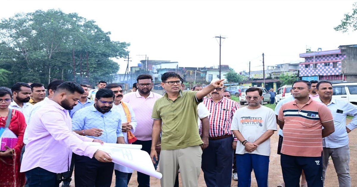 रायगढ़ की बदलेगी तस्वीर: विकास परियोजनाओं का वित्त मंत्री ओ.पी.चौधरी ने किया मैराथन निरीक्षण….