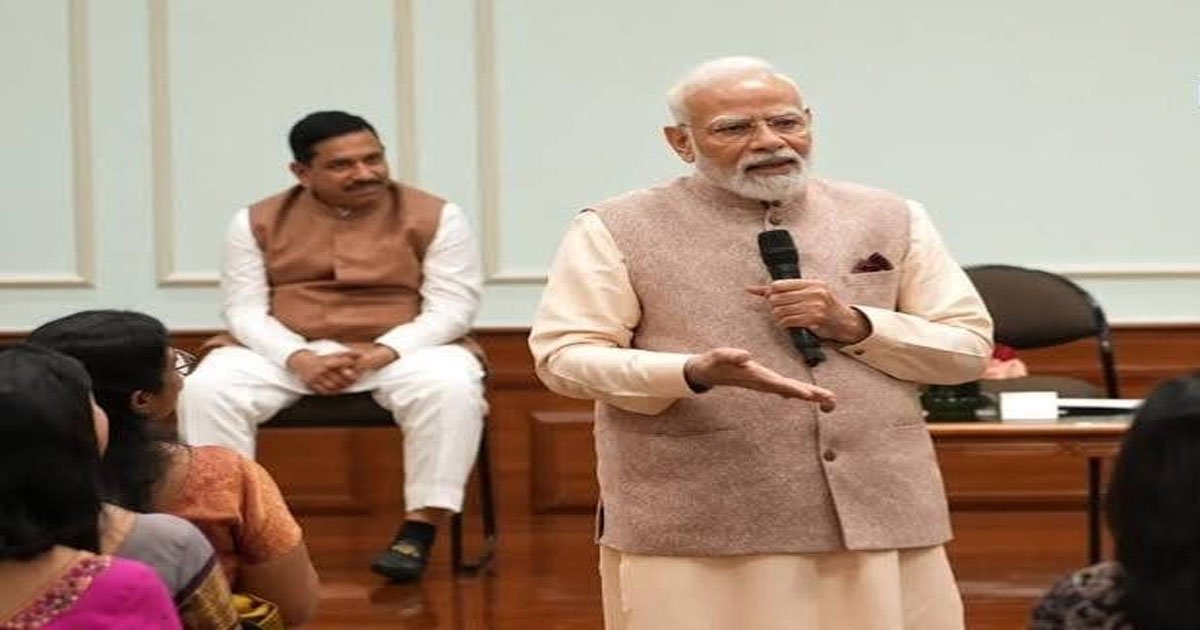 बच्चों को नशे और अत्यधिक स्क्रीन टाइम से बचाने में शिक्षक निभाएं अहम भूमिका : प्रधानमंत्री मोदी