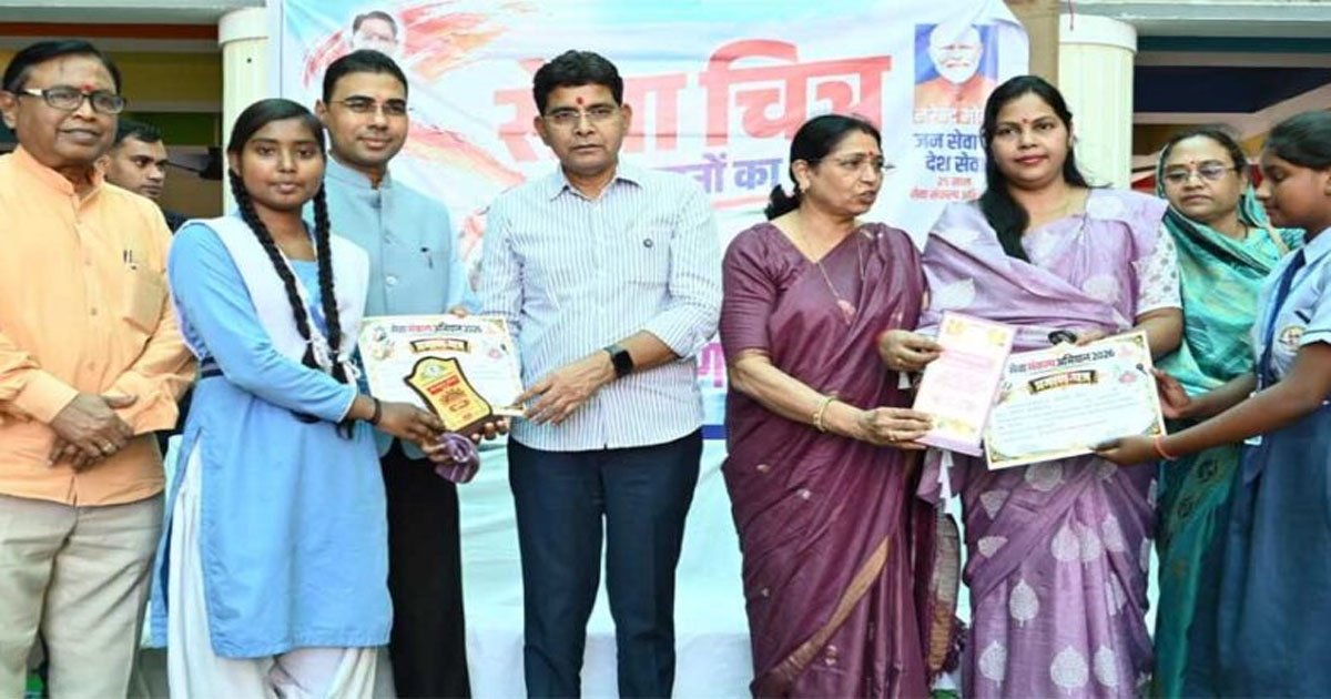 इतिहास रचने के लिए अटूट परिश्रम और निरंतर प्रयास ज़रूरी – मंत्री टंक राम वर्मा